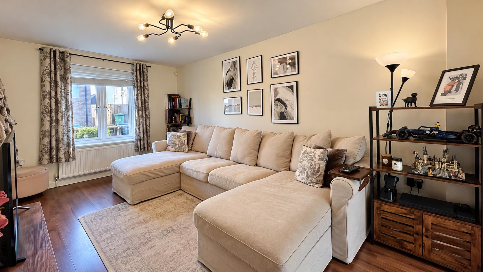 Loughborough Drive., Broughton, Milton Keynes
